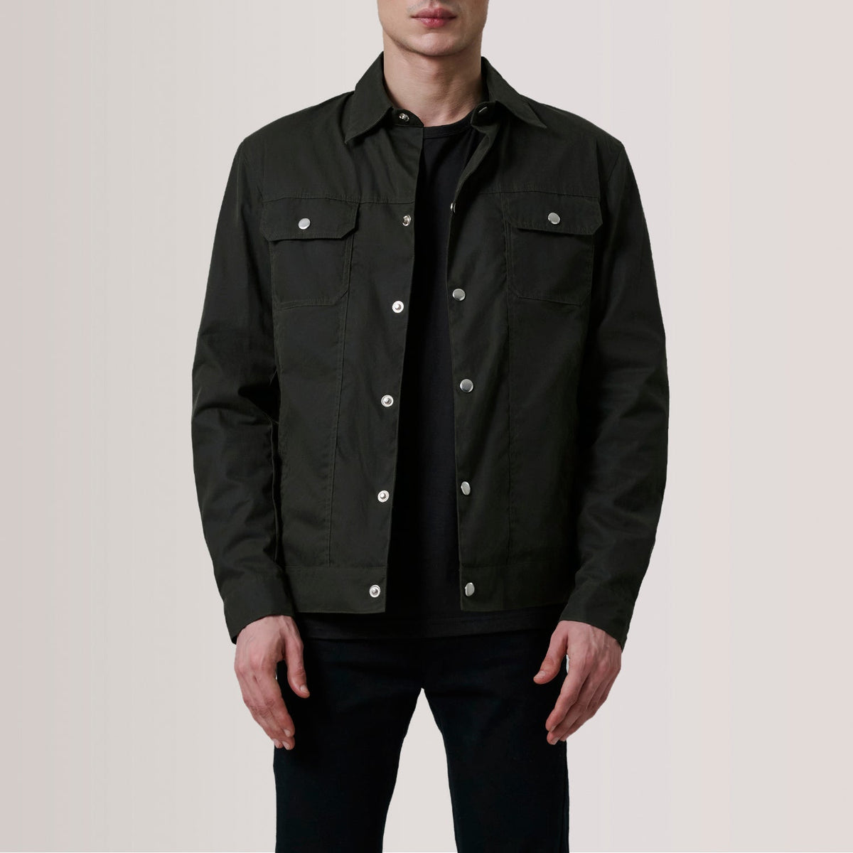 
Colberto Olive Waxed Canvas Trucker レザージャケット メンズ For Men in Olive Waxed Cotton Canvas - 正面スタイル＆テーラードシルエット | 公式オンライン通販