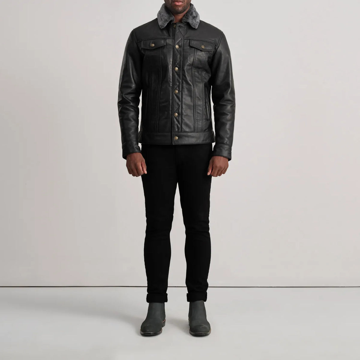 Dallis ブラック Leather Shearling Trucker レザージャケット メンズ - Lateral Side Profile View Showing Sleeve Cut &amp; Athletic Taper Fit