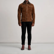 Dallis ブラウン Suede Shearling Trucker レザージャケット メンズ - Lateral Side Profile View Showing Sleeve Cut &amp; Athletic Taper Fit