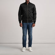 Close-Up Detail of Varsity &amp; Zipper Hardware on Danson キルティング ブラック Varsity レザージャケット メンズ