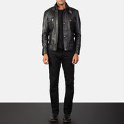 
クローズアップ詳細 of Classic Collar & Heavy-Duty Zipper Hardware on Darren Black Leather Biker Jacket