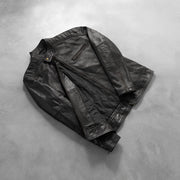 Styled Fit Perspective of Dean ブラック レザーライダースジャケット メンズ on Model - Natural Daylight Drape