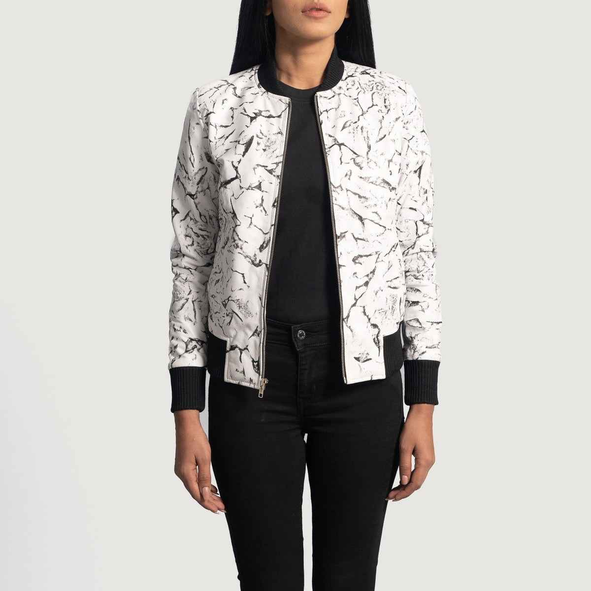 Women's Donna Blake White レザーボンバージャケット レディース - Lateral Side Profile View Showing Sleeve Cut &amp; Athletic Taper Fit
