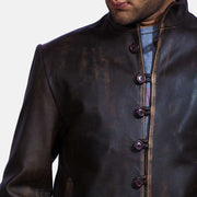 Men's Drakeshire ブラウン レザージャケット メンズ - Lateral Side Profile View Showing Sleeve Cut &amp; Athletic Taper Fit
