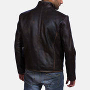 Close-Up Detail of Band &amp; Button Hardware on Men's Drakeshire ブラウン レザージャケット メンズ