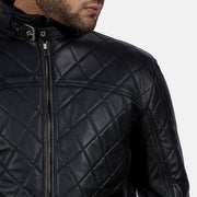 Equilibrium ブラック レザージャケット メンズ - Lateral Side Profile View Showing Sleeve Cut &amp; Athletic Taper Fit