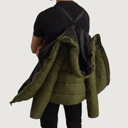 
クローズアップ詳細 of Classic Collar & Zipper With Wind Flap Hardware on Erico グリーン Hooded Puffer レザージャケット メンズ