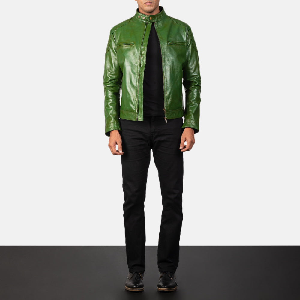 
クローズアップ詳細 of Band with snap buttons & Zipper Hardware on Gatsby Quilted Green Leather Biker Jacket