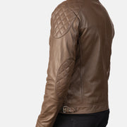 
内側ライニングビュー Showing Quilted Polyester Lining & 内側ユーティリティポケット2つ