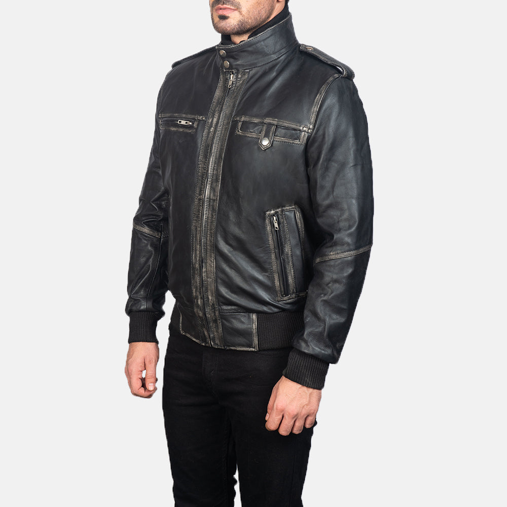 
Black Cowhide Leather Bomber Jacket - 美しい肩のラインと裾の仕立てが際立つ背面ビュー