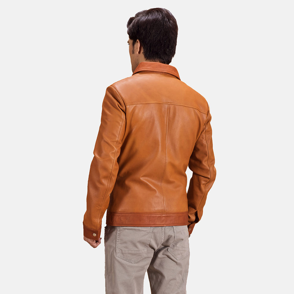 
Tan Brown Sheepskin Leather Biker Jacket - 美しい肩のラインと裾の仕立てが際立つ背面ビュー