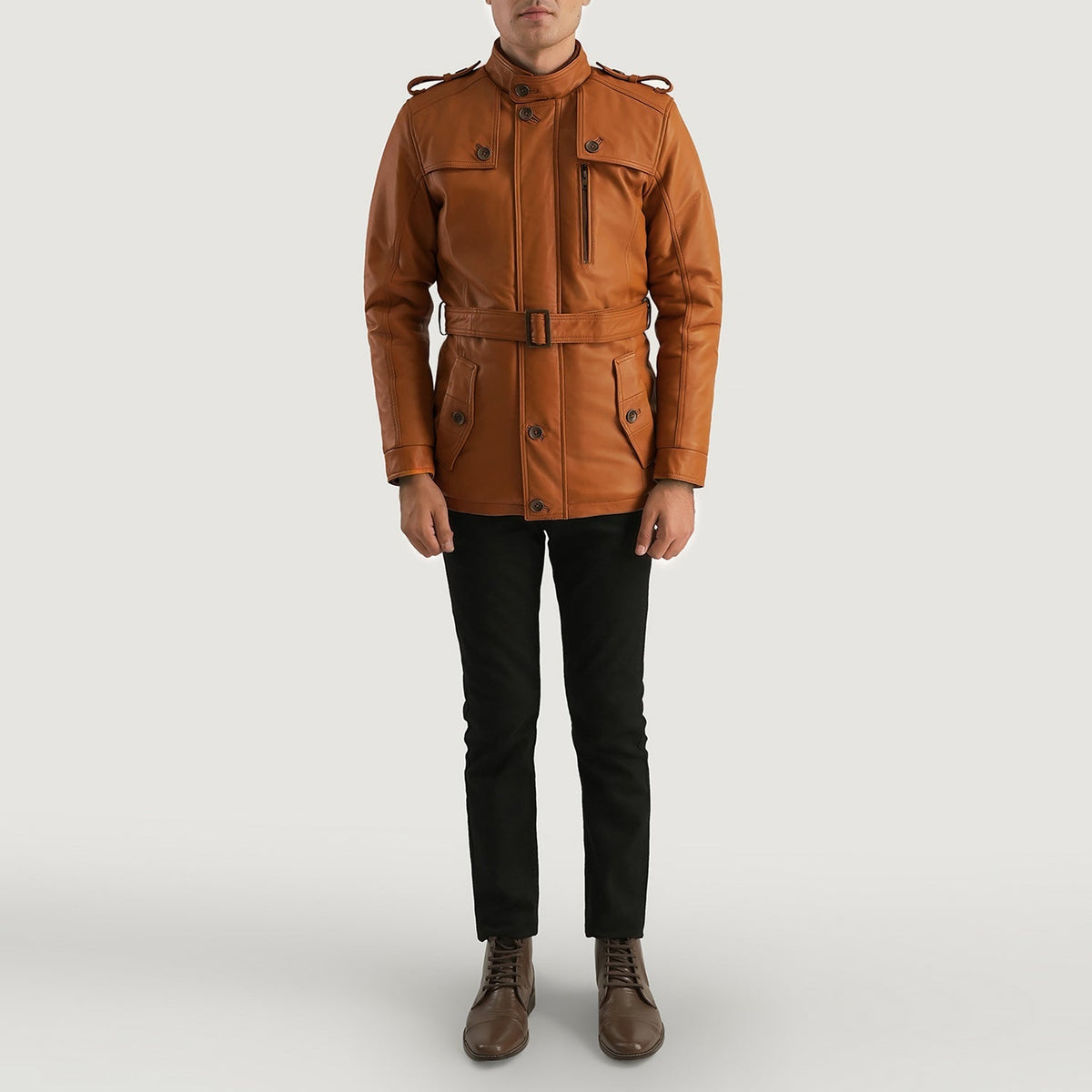 
Hunter タン ブラウン Fur レザージャケット メンズ - 袖の立体カッティングと洗練されたテーパードフィットを見せる側面ビュー