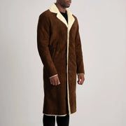 
Brown Goatskin Suede Aviator Jacket - 美しい肩のラインと裾の仕立てが際立つ背面ビュー