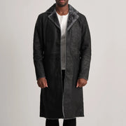 
Kolby Distressed Black Shearling Long Coat in Distressed Black Sheepskin Snuffed - 正面スタイル＆テーラードシルエット | 公式オンライン通販