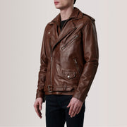 
Kole Waxed ブラウン Leather Double Rider レザージャケット メンズ - 袖の立体カッティングと洗練されたテーパードフィットを見せる側面ビュー
