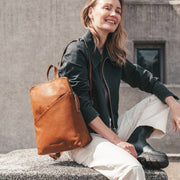 Amanda Full-Grain Leather Backpack レディース – alternate product view 3