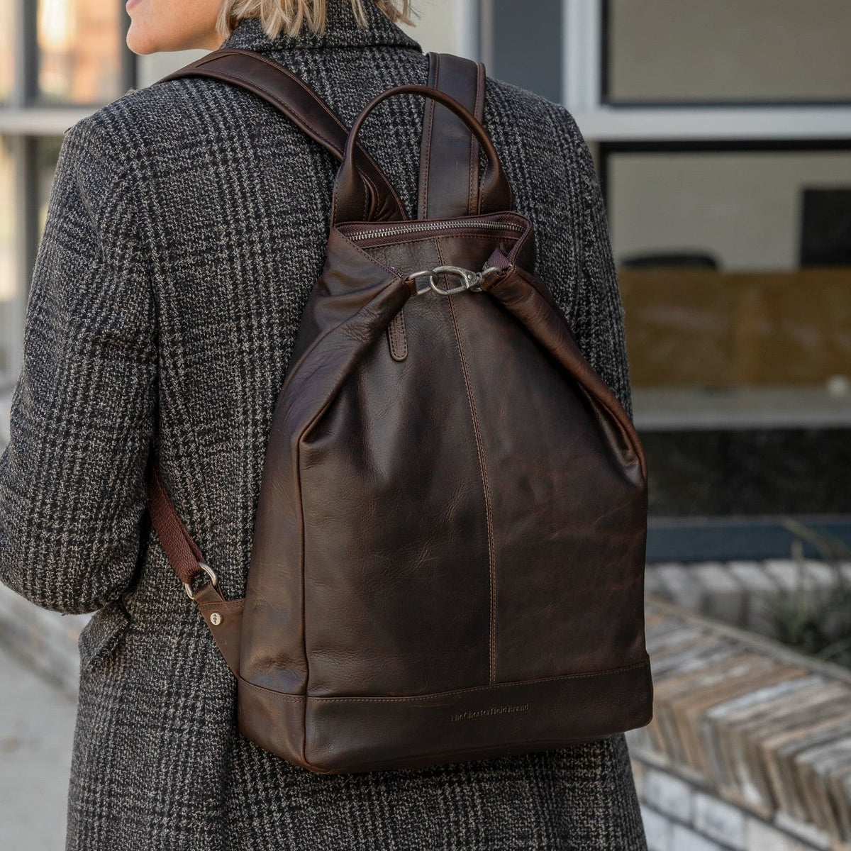 Manchester Full-Grain Leather Backpack レディース – alternate product view 2