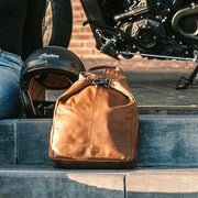 Saar Full-Grain Leather Backpack レディース – alternate product view 2