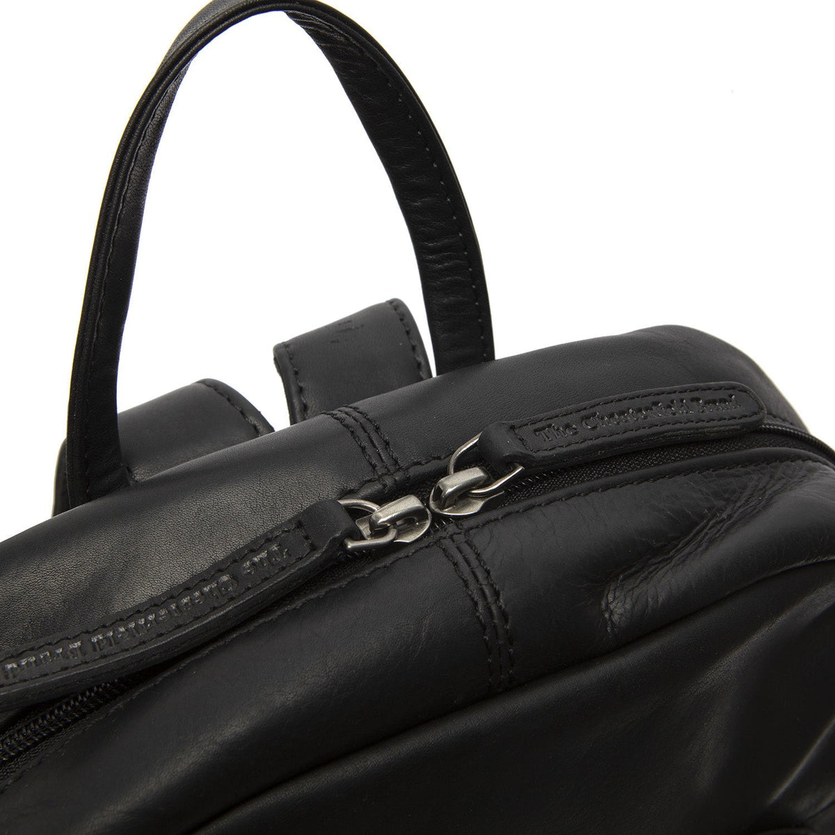 Solid Antique Brass Hardware &amp; Heavy-Duty Dual Zipper Detail on Santana Full-Grain Leather Backpack レディース