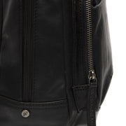 Santana Full-Grain Leather Backpack レディース - Structured Side Profile Showing Gusset Depth &amp; Expansion Capacity