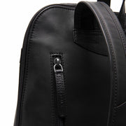 Tigris Full-Grain Leather Backpack レディース - Structured Side Profile Showing Gusset Depth &amp; Expansion Capacity