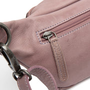 Severo Full-Grain Leather Belt Bag レディース - Structured Side Profile Showing Gusset Depth &amp; Expansion Capacity