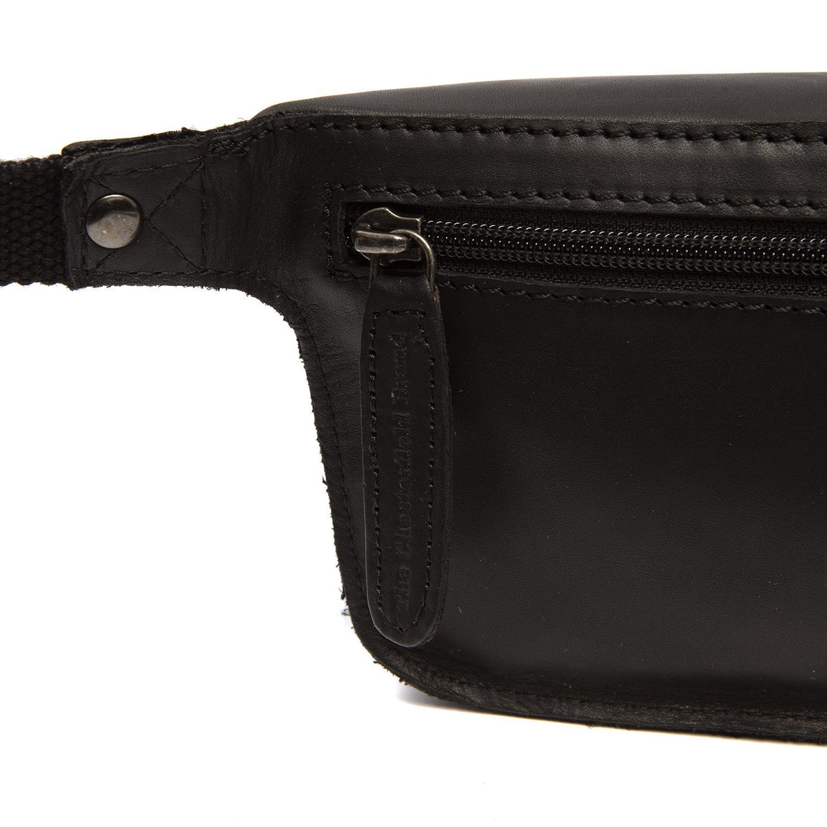 Solid Antique Brass Hardware &amp; Heavy-Duty Dual Zipper Detail on Toronto Full-Grain Leather Belt Bag レディース