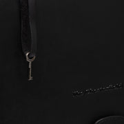 
内側ライニングビュー Showing Dedicated Padded Laptop Sleeve & Multi-Compartment Organization