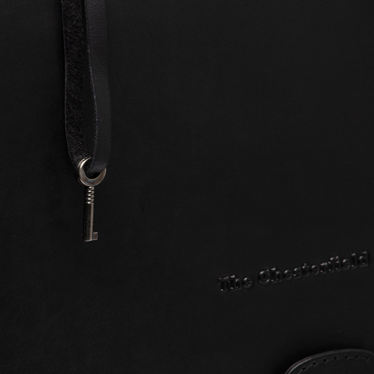 内側ライニングビュー Showing Dedicated Padded Laptop Sleeve & Multi-Compartment Organization
