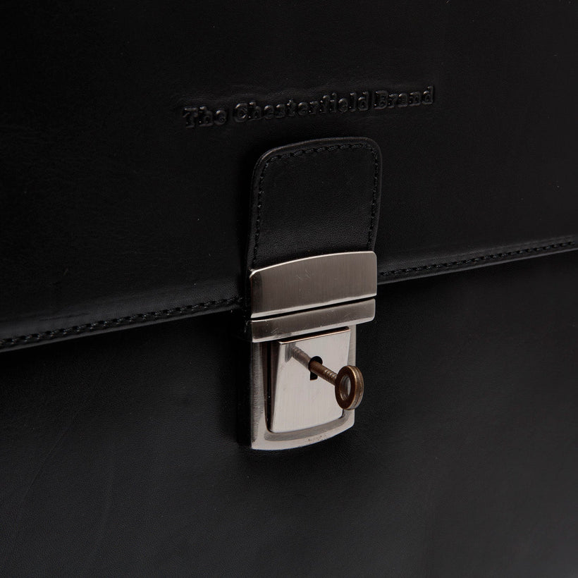 Salvatore Full-Grain Leather Briefcase メンズ
