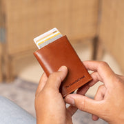 Paris Full-Grain Leather Card Holder レディース – alternate product view 2