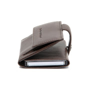 Solid Antique Brass Hardware &amp; Heavy-Duty Dual Zipper Detail on Varrano Full-Grain Leather Card Holder レディース