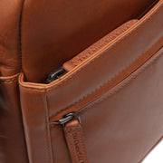 Anzora Full-Grain Leather Crossbody Bag メンズ – alternate product view 3