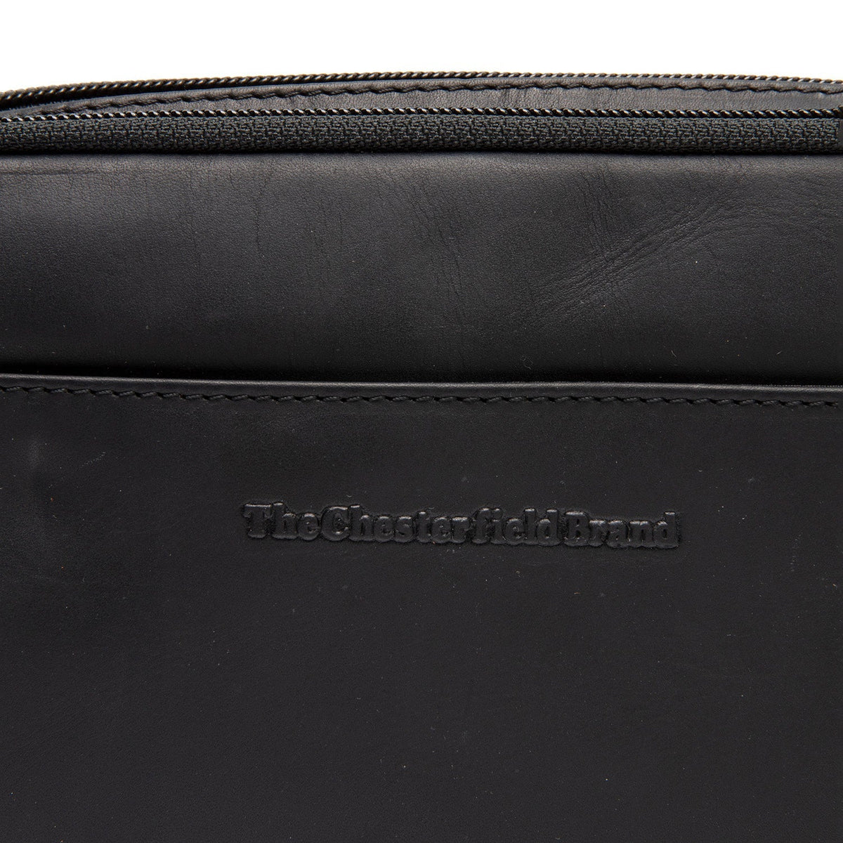 
Classic 100% Full-Grain leather Bag - 補強レザーストラップと丁寧な縫製が際立つ背面ビュー