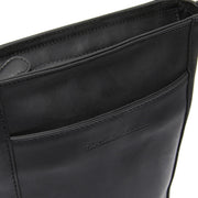 
Classic 100% Full-Grain leather Bag - 補強レザーストラップと丁寧な縫製が際立つ背面ビュー