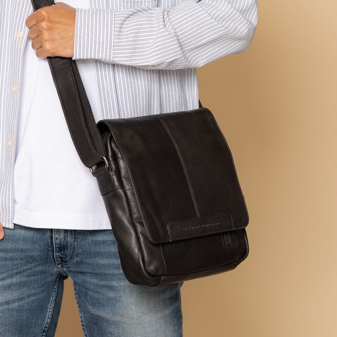 Remy Full-Grain Leather Crossbody Bag メンズ