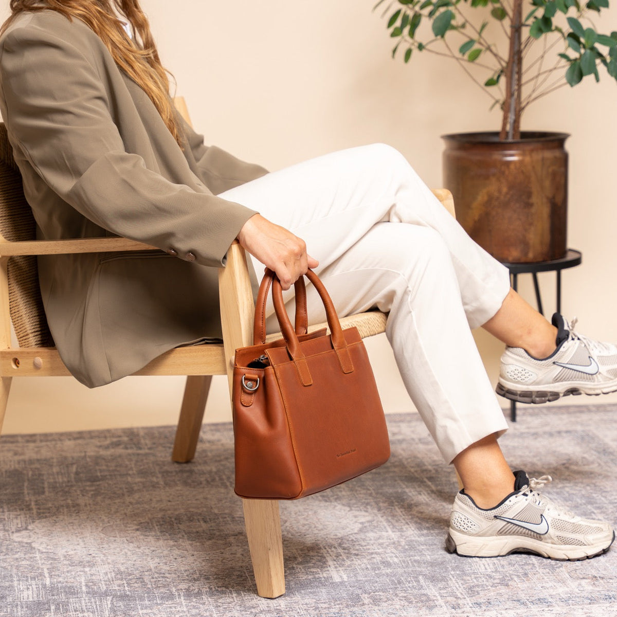 Garda Full-Grain Leather Handbag レディース – alternate product view 3