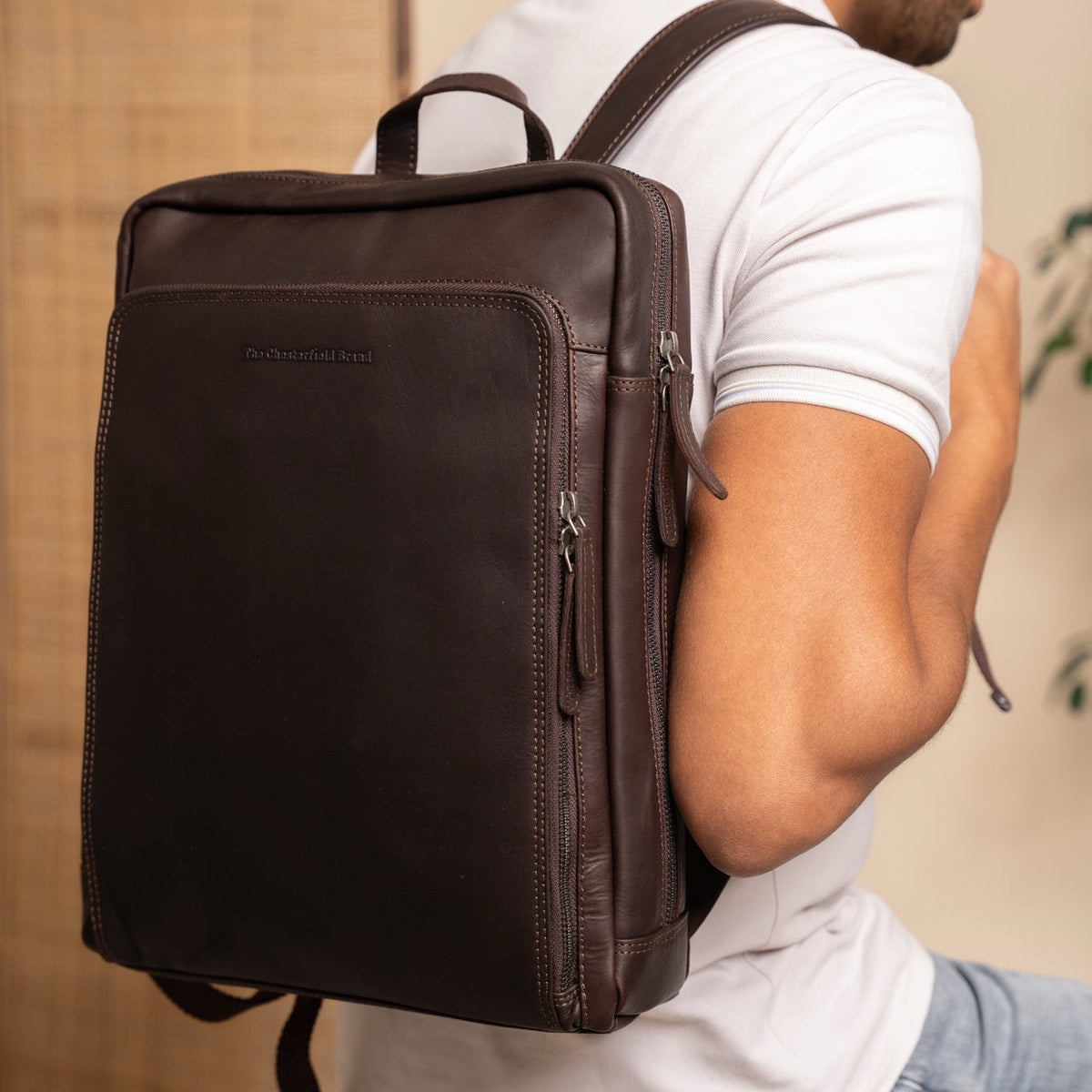 Jasper Full-Grain Leather Laptop Backpack レディース – alternate product view 2