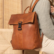 Savona Full-Grain Leather Laptop Backpack レディース – alternate product view 2
