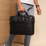 Frazer Full-Grain Leather Laptop Bag レディース - Structured Side Profile Showing Gusset Depth &amp; Expansion Capacity