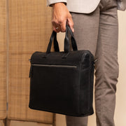 Levanto Full-Grain Leather Laptop Bag レディース - Structured Side Profile Showing Gusset Depth &amp; Expansion Capacity
