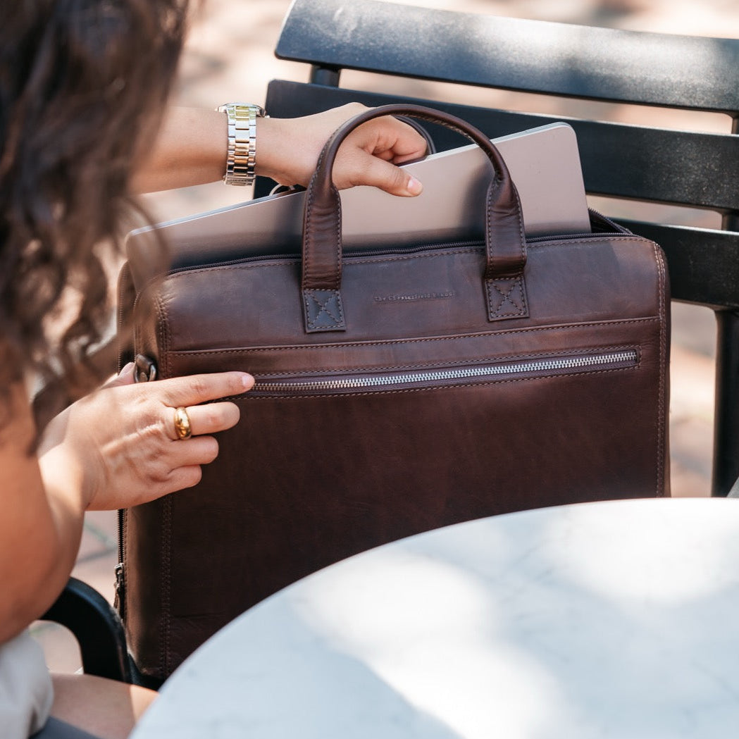 Levanto Full-Grain Leather Laptop Bag レディース – alternate product view 2