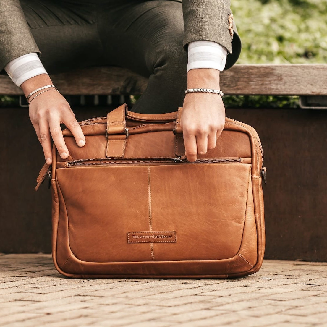 Seth Full-Grain Leather Laptop Bag メンズ – alternate product view 2