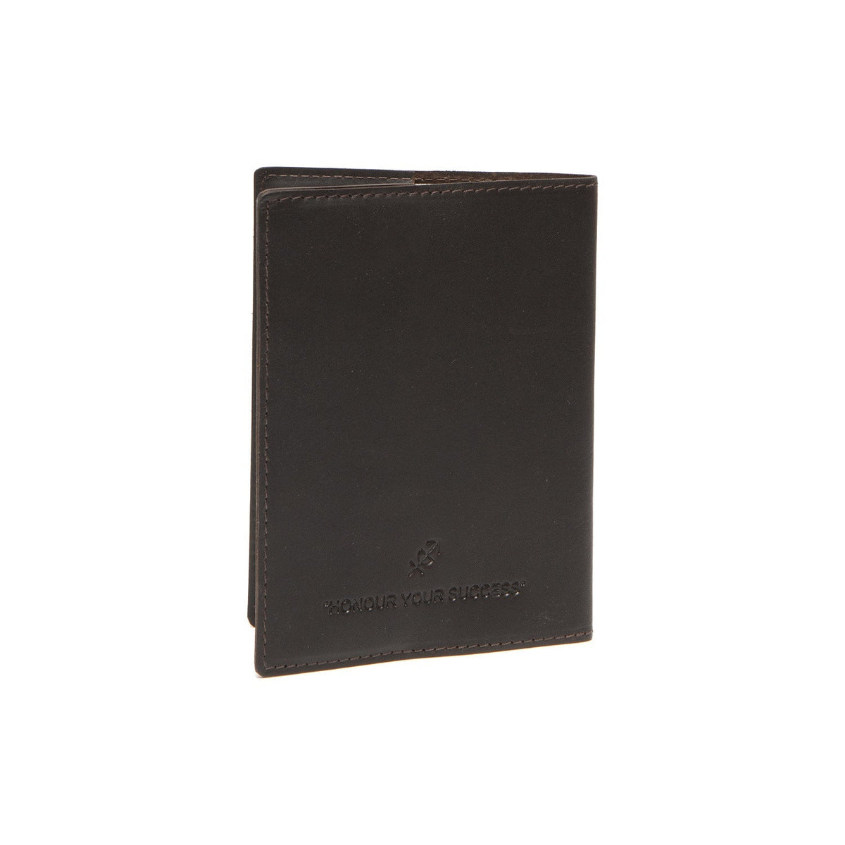 Styled Fit Perspective of Leather Passport Case レディース on Model - Natural Daylight Drape