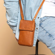 Langley Full-Grain Leather Phone Bag レディース – alternate product view 2