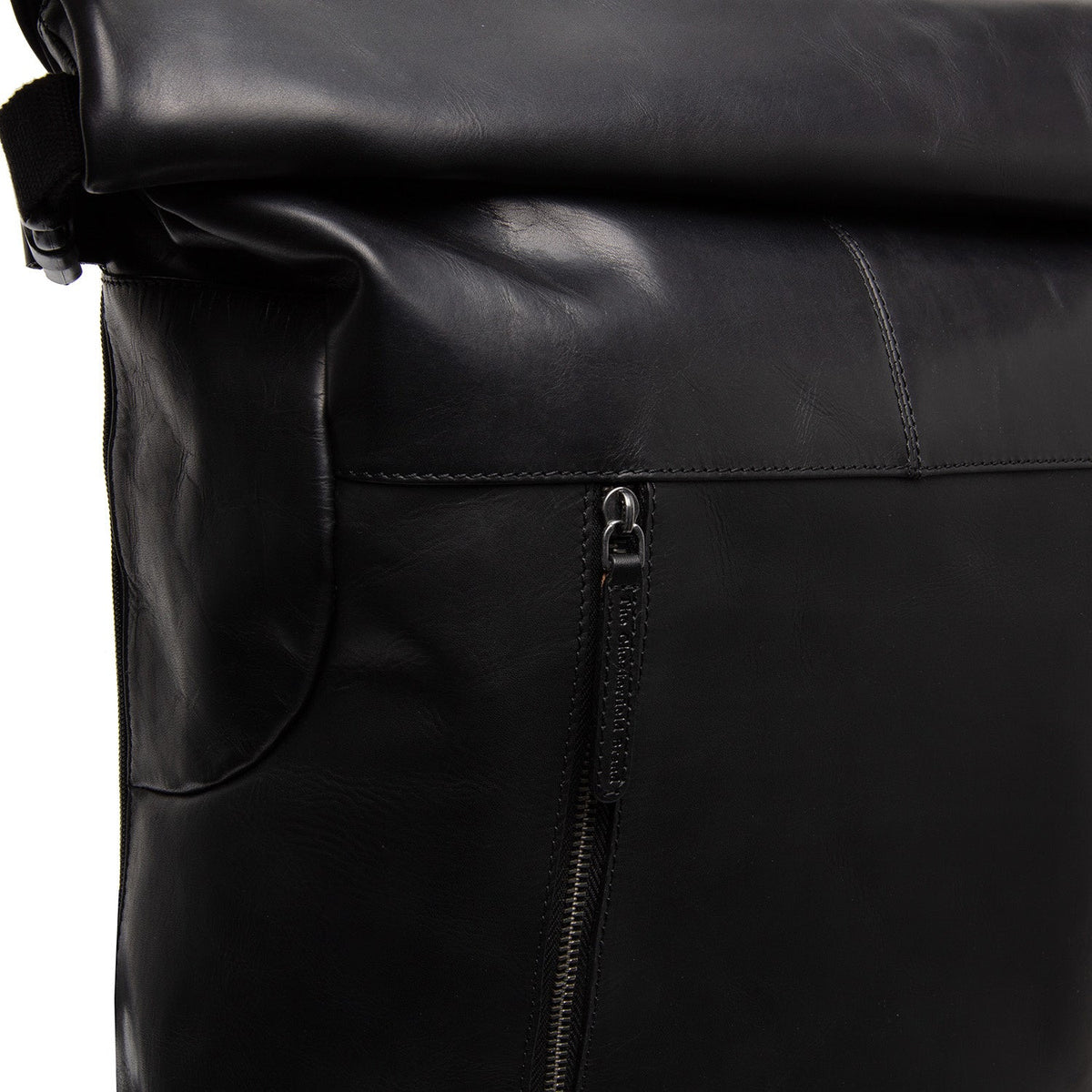 Liverpool Full-Grain Leather Roll-top Backpack レディース - Structured Side Profile Showing Gusset Depth &amp; Expansion Capacity