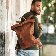 Liverpool Full-Grain Leather Roll-top Backpack レディース – alternate product view 2