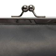 
Classic 100% Full-Grain leather Bag - 補強レザーストラップと丁寧な縫製が際立つ背面ビュー