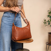 Skara Full-Grain Leather Shoulder Bag レディース – alternate product view 3