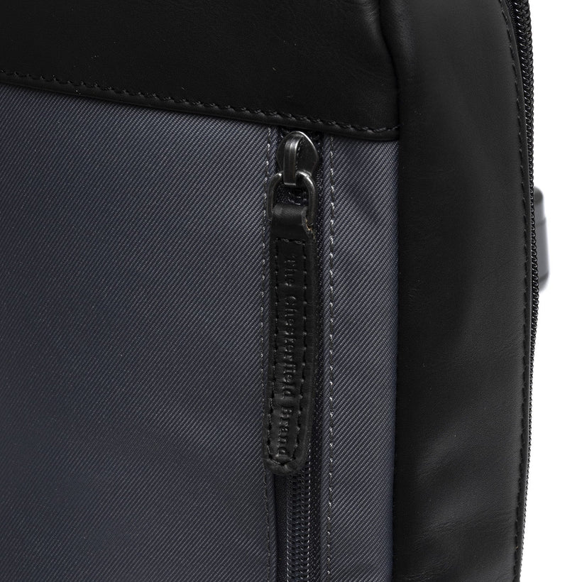 Leather Sling Bag Salla レディース